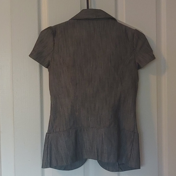 VEUC Grey Summer Suit - Blazer and Bermuda - Picture 3 of 5